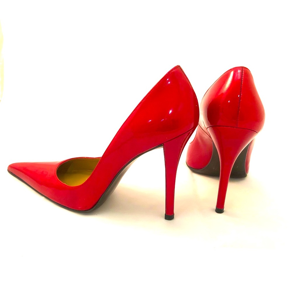 Stewart Weitzman Lady Red 7M